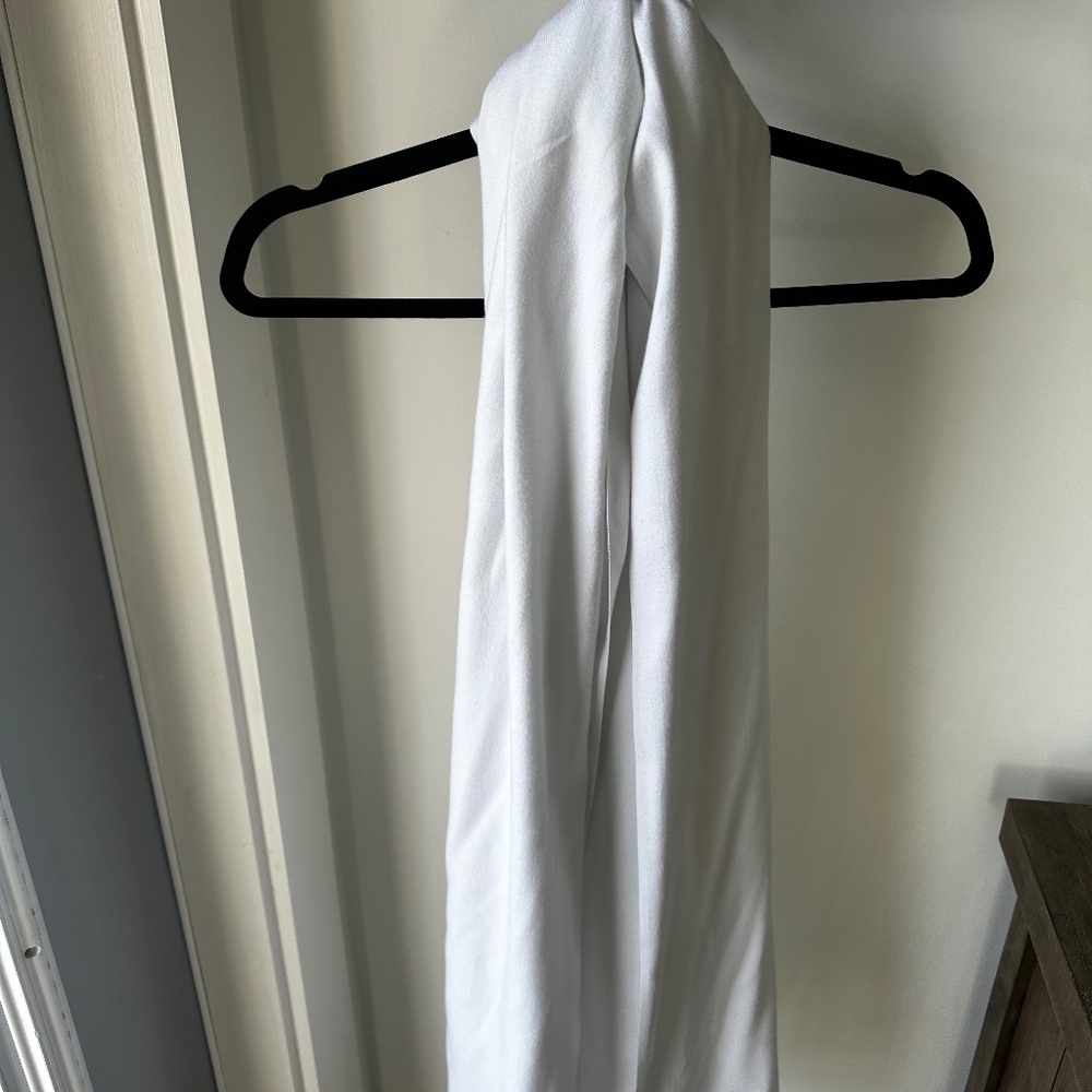 White Scarf Shawl Wrap Winter Fall Accessory - Picture 4 of 4
